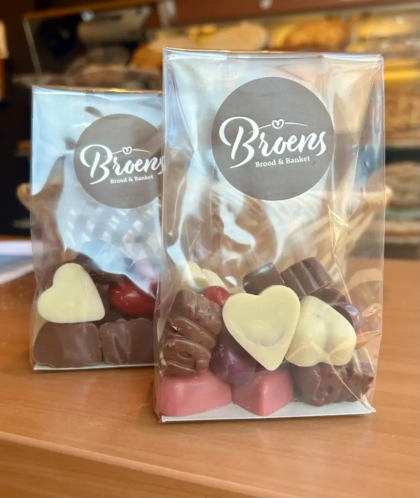 "LOVE" bonbons 